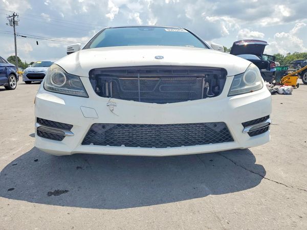 2015 MERCEDES-BENZ C C250