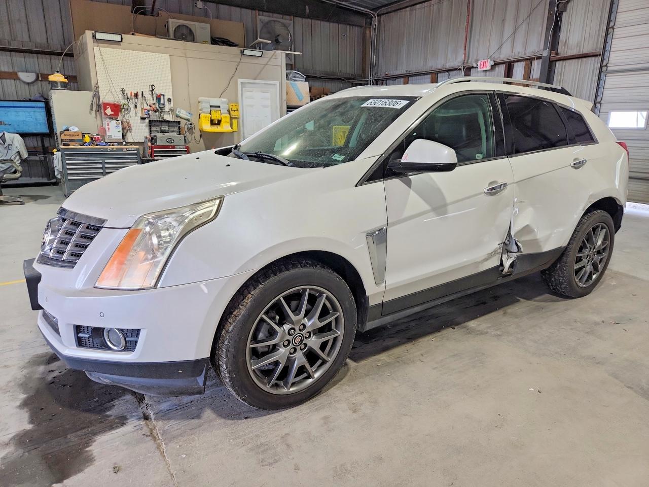 2016 CADILLAC SRX Performance