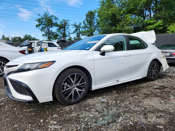 2023 TOYOTA CAMRY