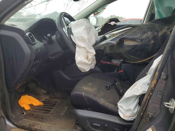2019 NISSAN ROGUE — DENT