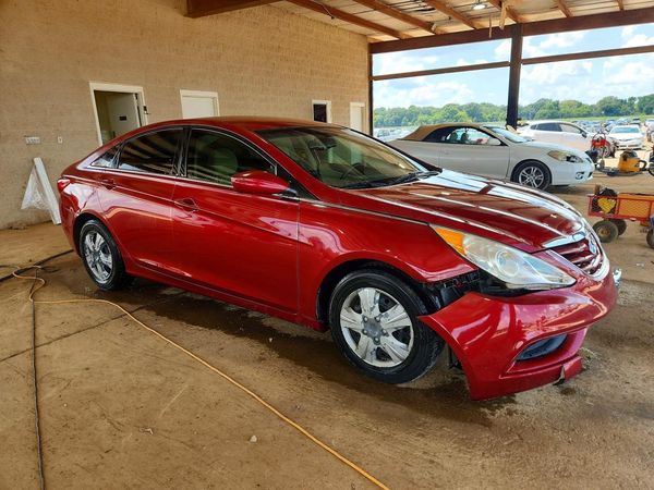 2013 HYUNDAI SONATA GLS/ GLS Popular