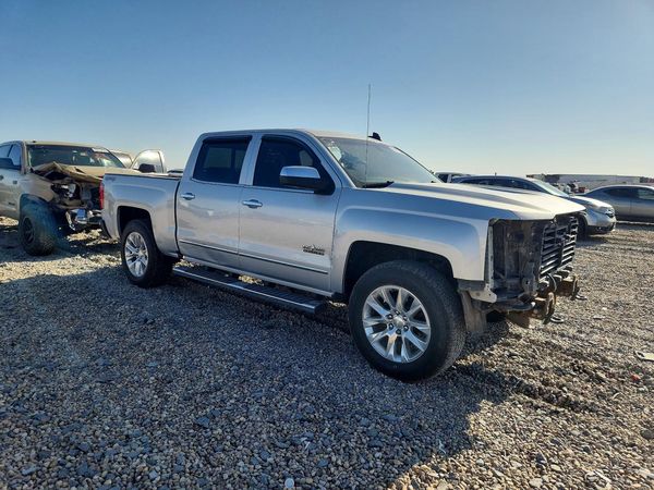 2018 CHEVROLET SILVERADO LTZ — Passenger 3/4