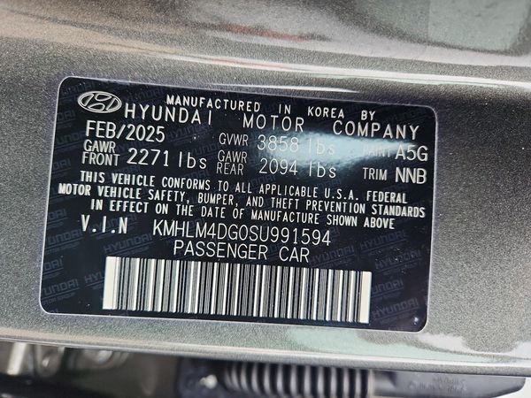 2025 HYUNDAI ELANTRA SEL Sport