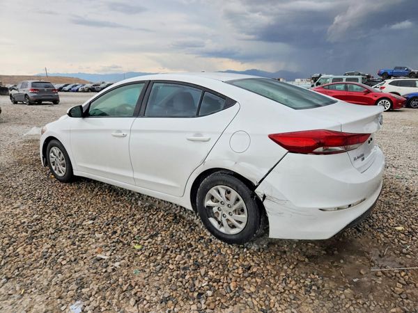 2018 HYUNDAI ELANTRA SE