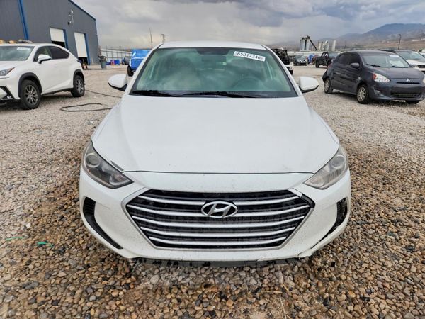 2018 HYUNDAI ELANTRA SE
