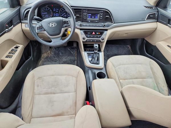 2018 HYUNDAI ELANTRA SE