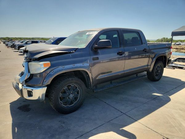 2016 TOYOTA TUNDRA