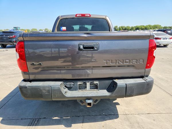 2016 TOYOTA TUNDRA