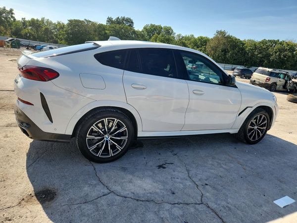 2021 BMW X6 M50i
