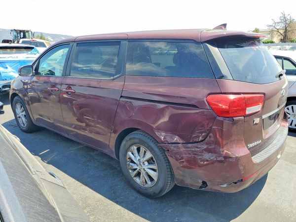 2018 KIA SEDONA LX