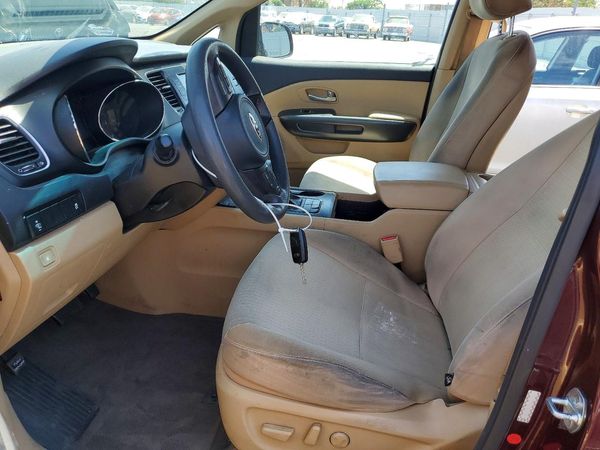 2018 KIA SEDONA LX