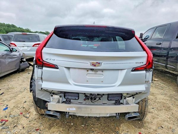 2020 CADILLAC XT4 Luxury