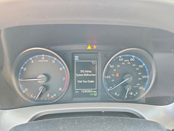 2018 TOYOTA RAV4 Adventure/XLE