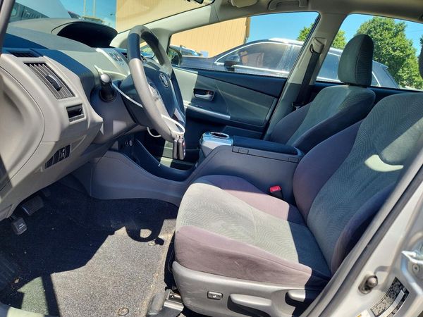 2012 TOYOTA PRIUS