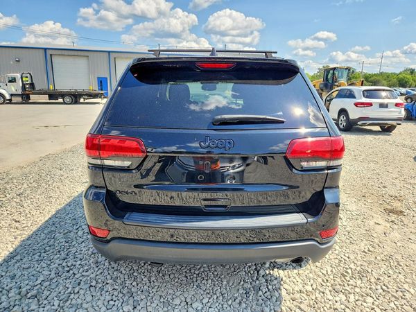 2018 JEEP GRAND CHEROKEE LAREDO 4X4