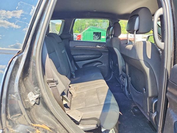 2018 JEEP GRAND CHEROKEE LAREDO 4X4