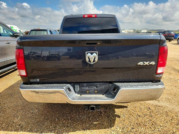 2017 RAM 1500 ST QUAD CAB 4X4