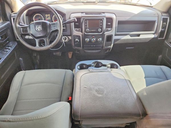 2017 RAM 1500 ST QUAD CAB 4X4