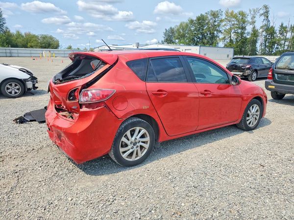 2013 MAZDA 3 Touring/GS