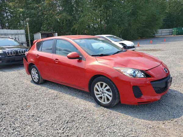 2013 MAZDA 3 Touring/GS