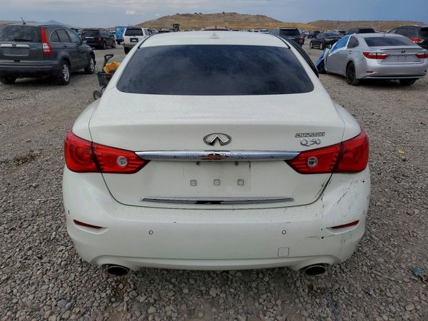 2016 INFINITI Q50