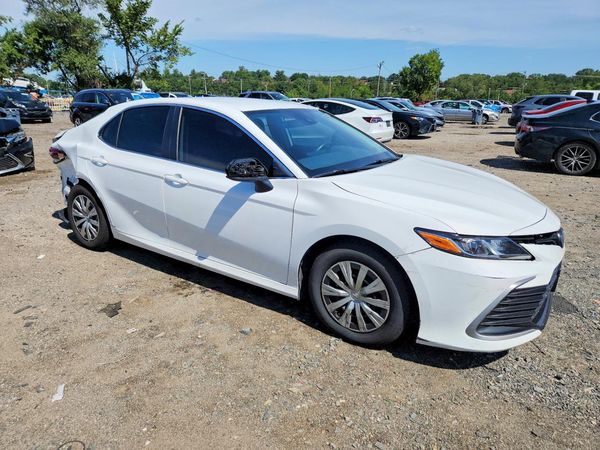 2022 TOYOTA CAMRY