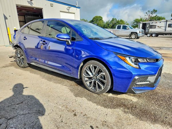 2020 TOYOTA COROLLA SE, CVT — Passenger 3/4