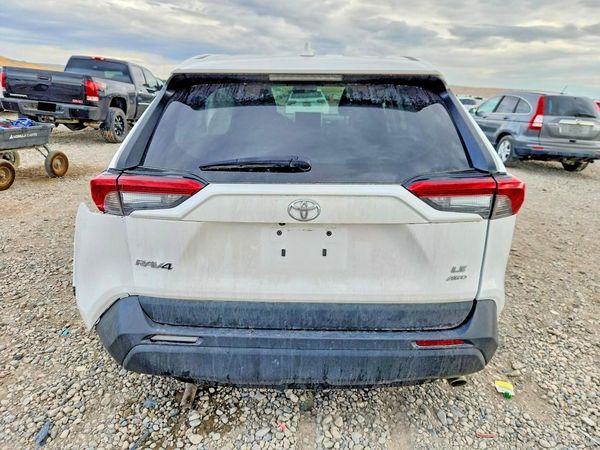 2023 TOYOTA RAV4 LE