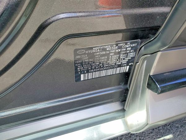 2024 GENESIS GV60 Standard RWD