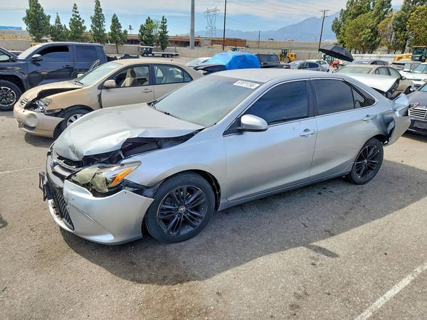 2015 TOYOTA CAMRY
