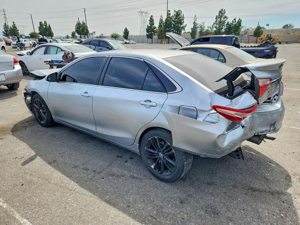2015 TOYOTA CAMRY