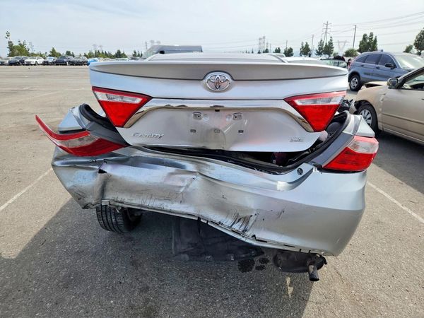 2015 TOYOTA CAMRY