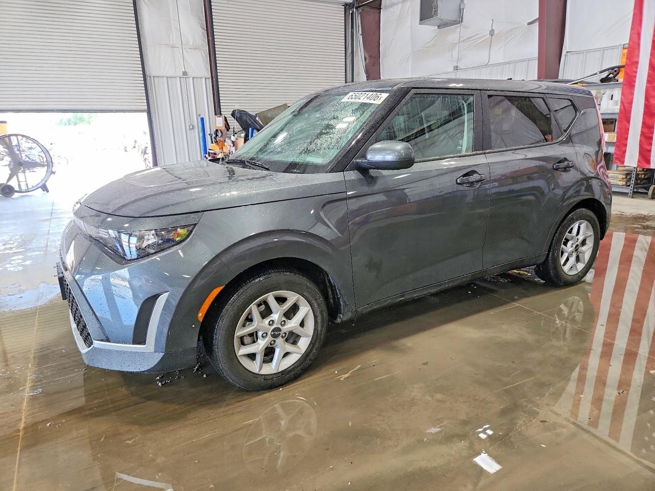 2023 KIA SOUL LX, S