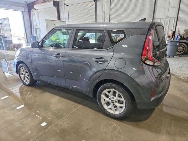 2023 KIA SOUL LX, S