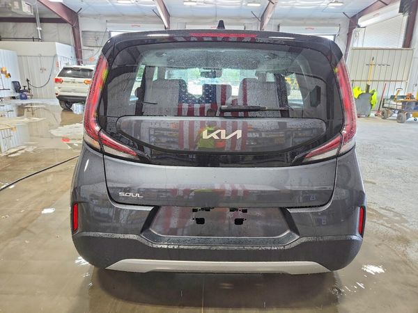 2023 KIA SOUL LX, S