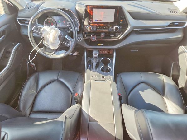 2023 TOYOTA HIGHLANDER