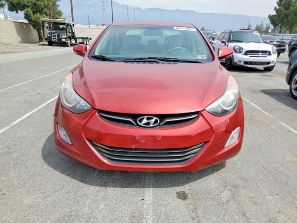 2012 HYUNDAI ELANTRA