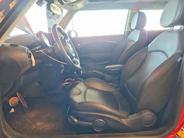 2013 MINI COOPER