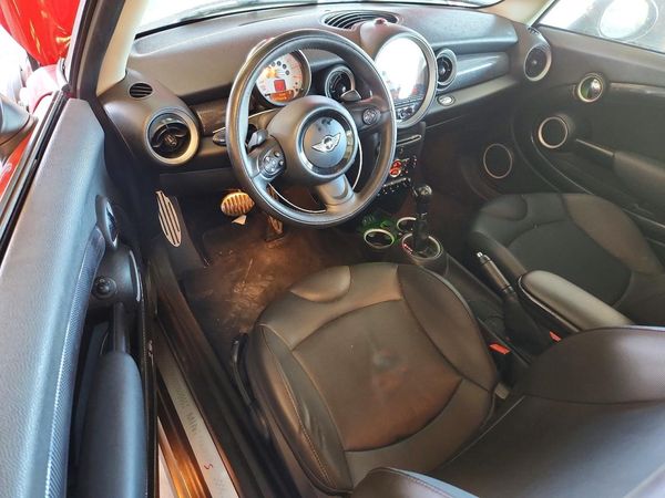 2013 MINI COOPER