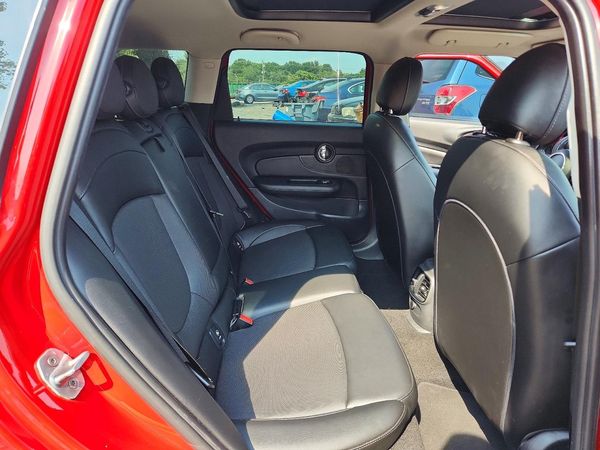 2017 MINI COOPER