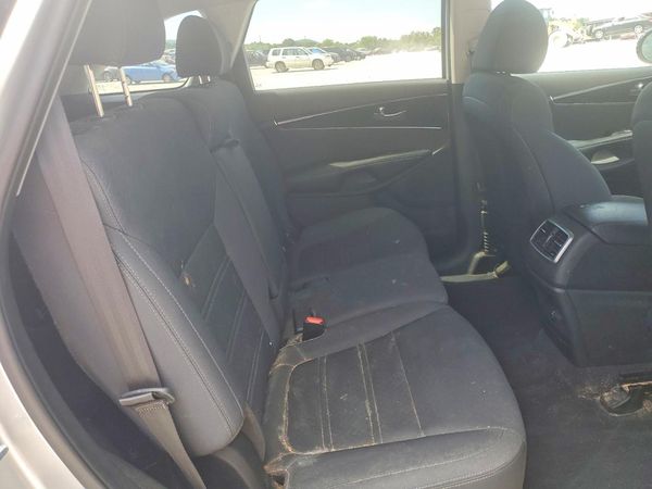 2019 KIA SORENTO L, LX, S