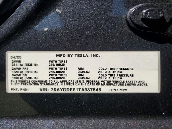 2026 TESLA MODEL Y