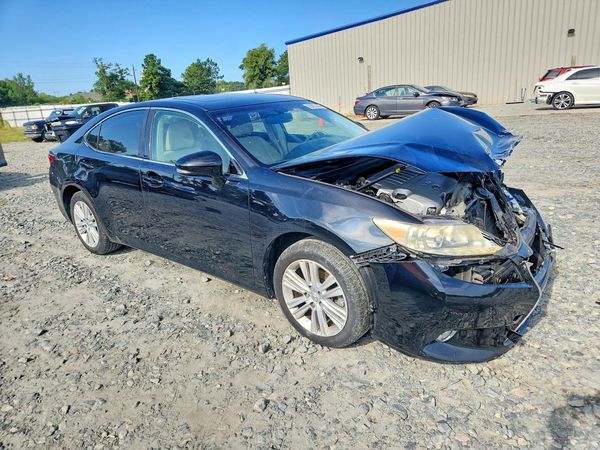 2015 LEXUS ES