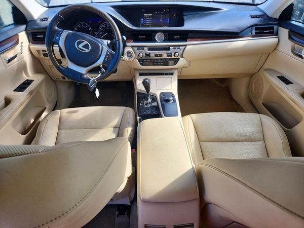 2015 LEXUS ES