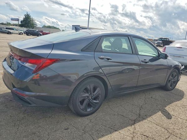 2021 HYUNDAI ELANTRA