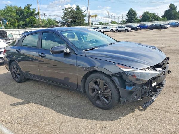 2021 HYUNDAI ELANTRA
