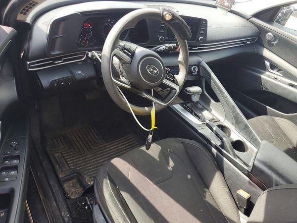2021 HYUNDAI ELANTRA