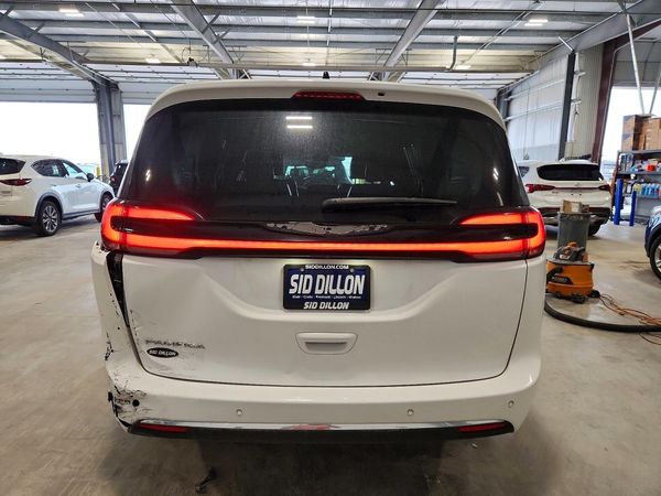 2024 CHRYSLER PACIFICA