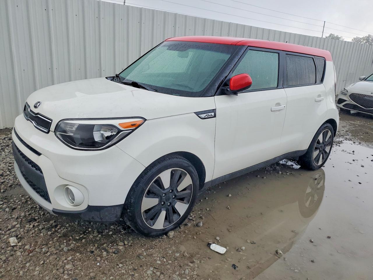 2019 KIA SOUL Plus — Front 3/4