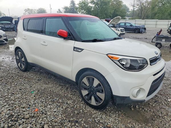 2019 KIA SOUL Plus — Passenger 3/4